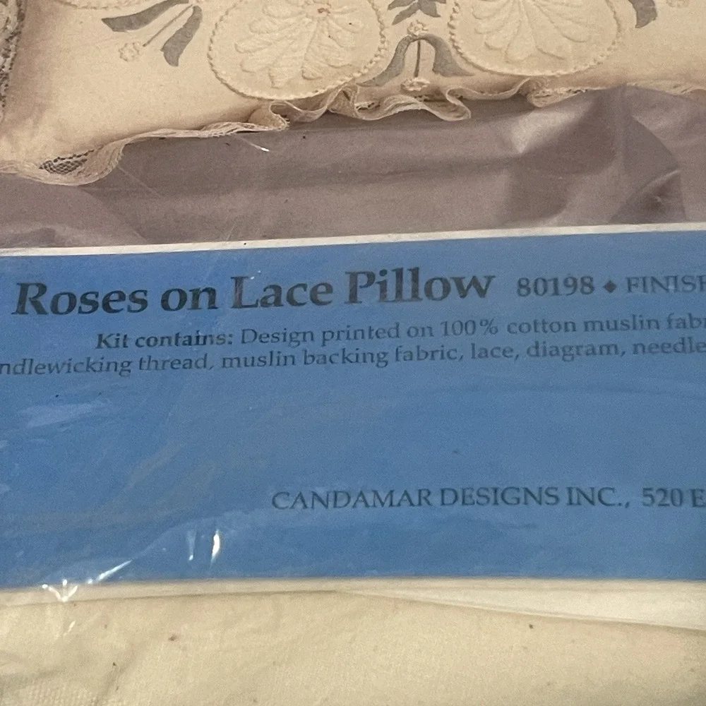 Vintage Candamar Designs Candlewicking Embroidery Roses And Lace Pillow Floral